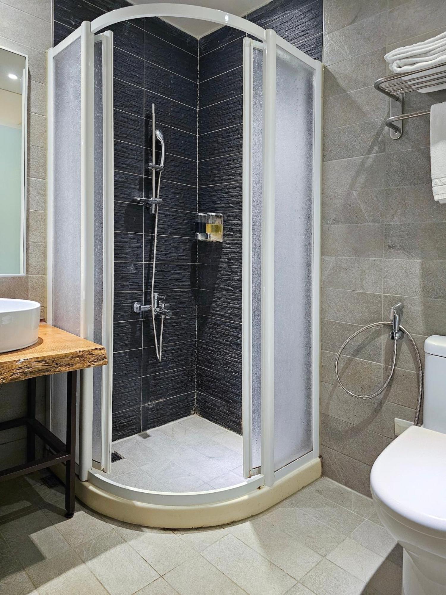 Herb Art Hotel หลัวตง ภายนอก รูปภาพ