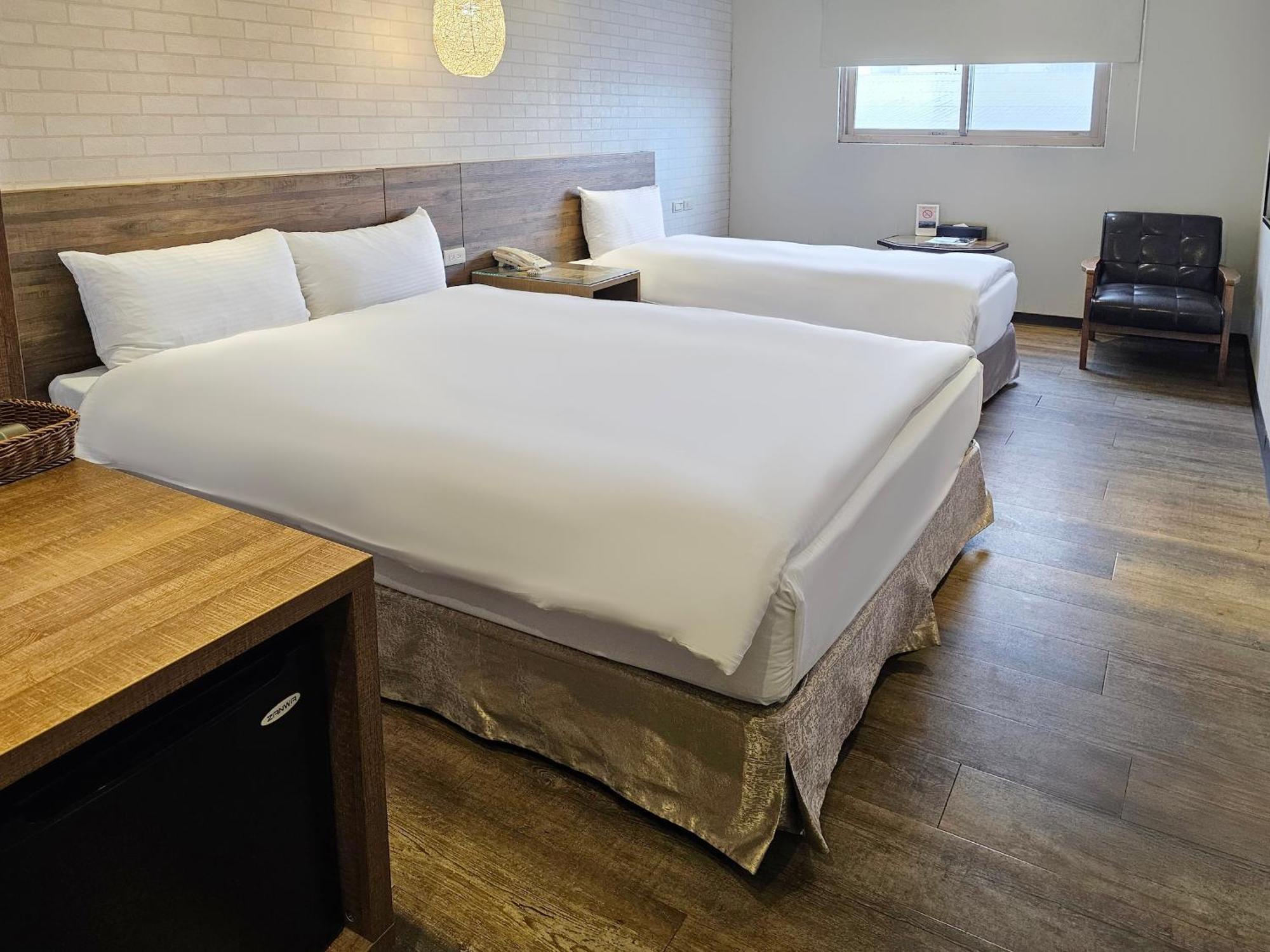 Herb Art Hotel หลัวตง ภายนอก รูปภาพ