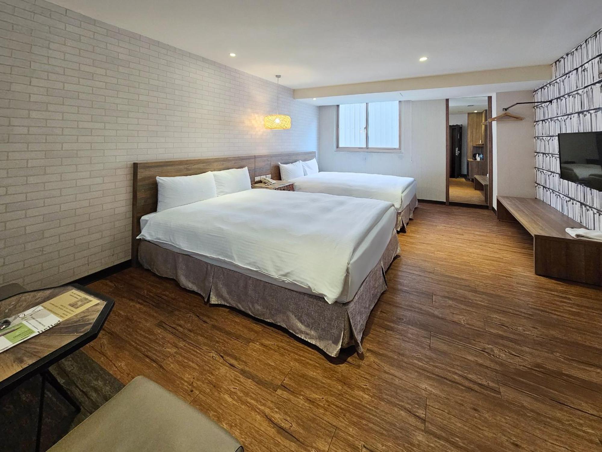 Herb Art Hotel หลัวตง ภายนอก รูปภาพ